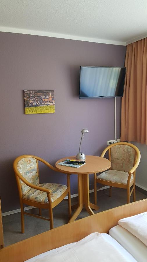 Hotel Vierenstrasse Neudorf  Extérieur photo