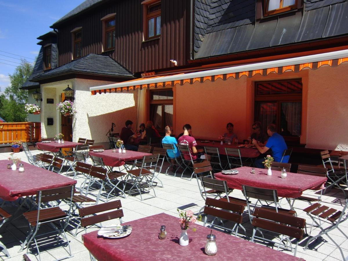 Hotel Vierenstrasse Neudorf  Extérieur photo