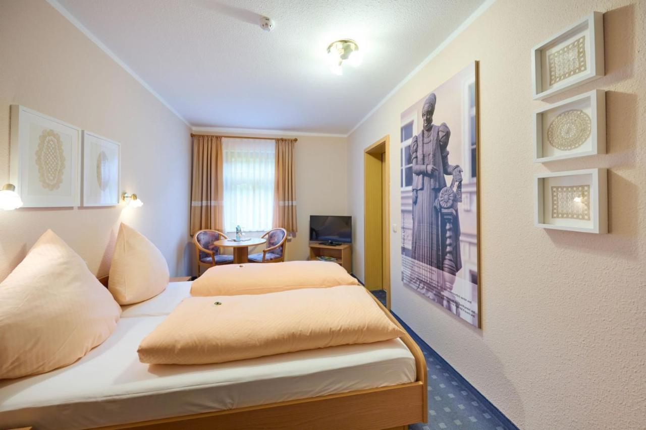 Hotel Vierenstrasse Neudorf  Extérieur photo