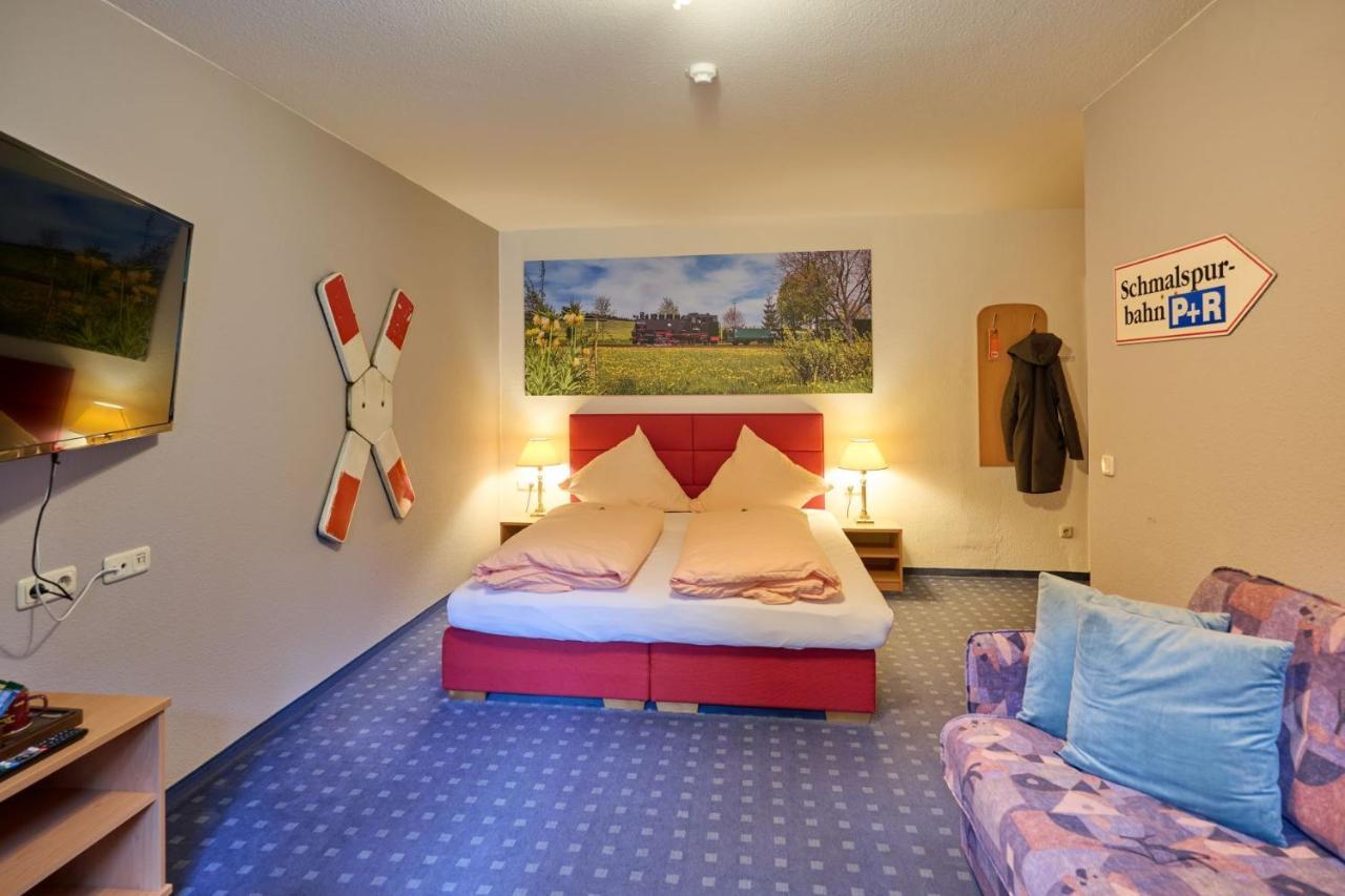 Hotel Vierenstrasse Neudorf  Extérieur photo