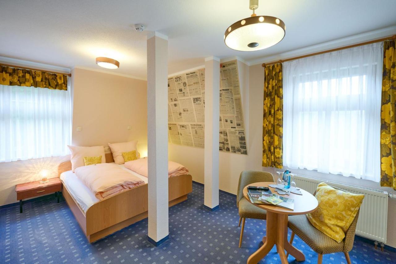 Hotel Vierenstrasse Neudorf  Extérieur photo