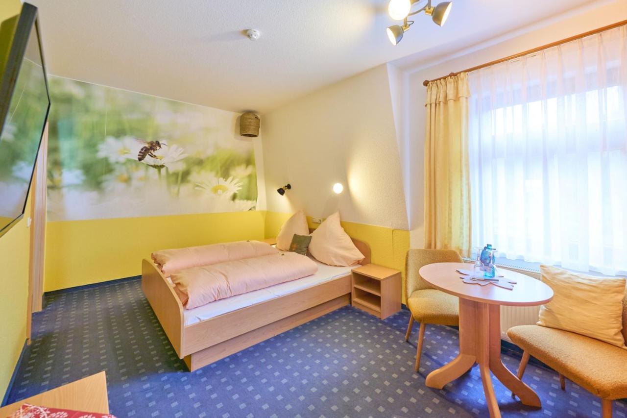 Hotel Vierenstrasse Neudorf  Extérieur photo