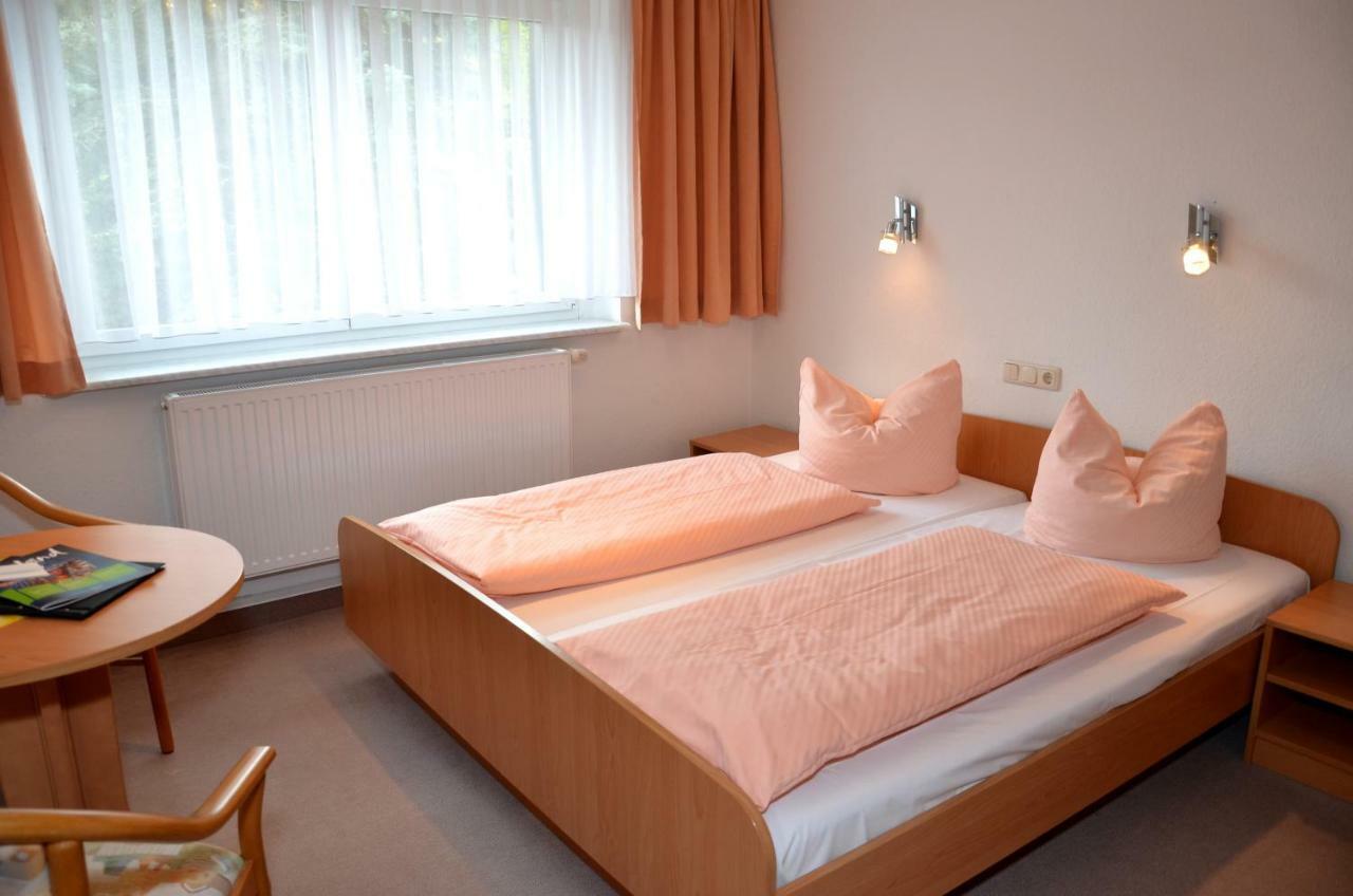 Hotel Vierenstrasse Neudorf  Extérieur photo